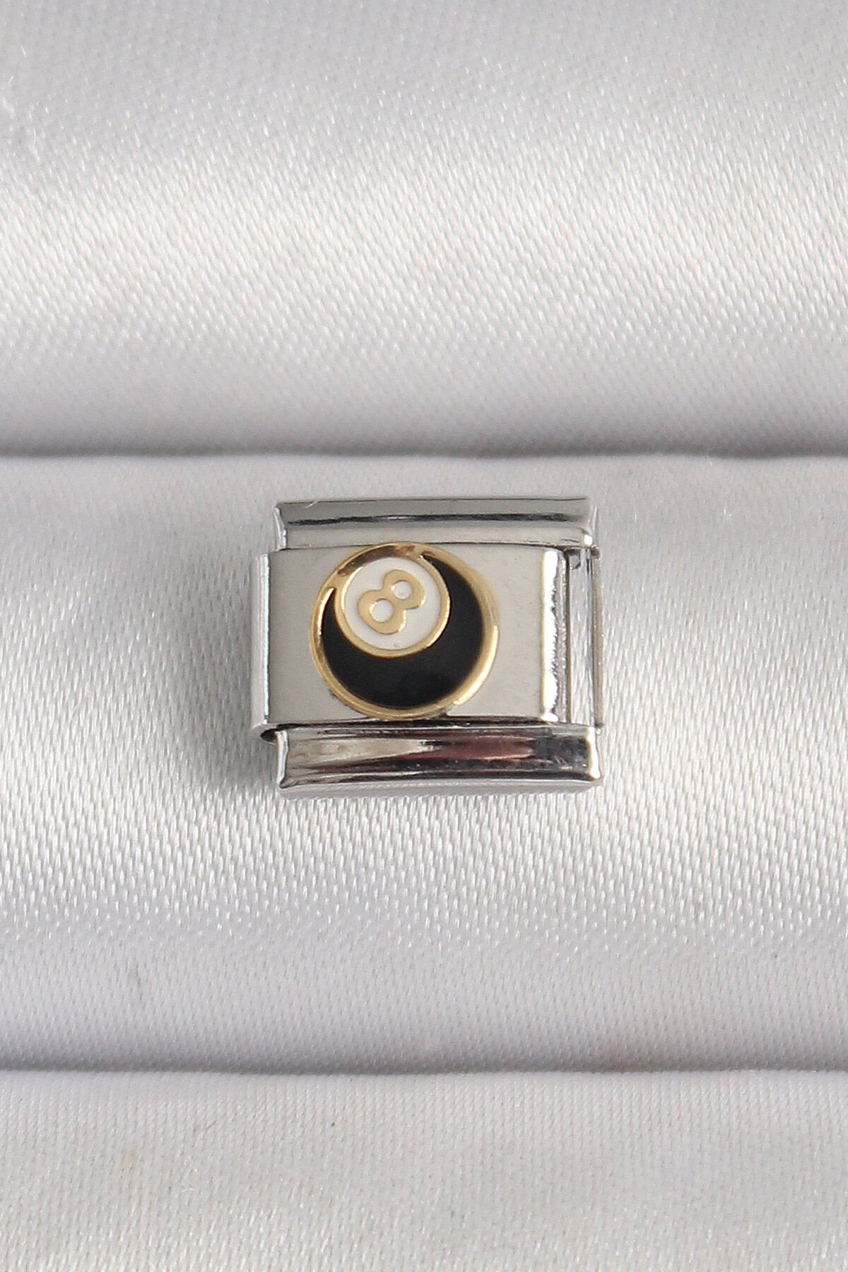 316L Çelik Gümüş Renk 8 Ball İşlemeli Nomination Charm