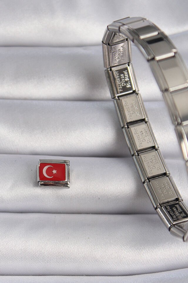 316L Çelik Gümüş Renk Türk Bayrağı İşlemeli Nomination Charm
