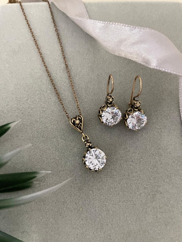 Bronz Beyaz Zirkon Taş Kolye Küpe Set