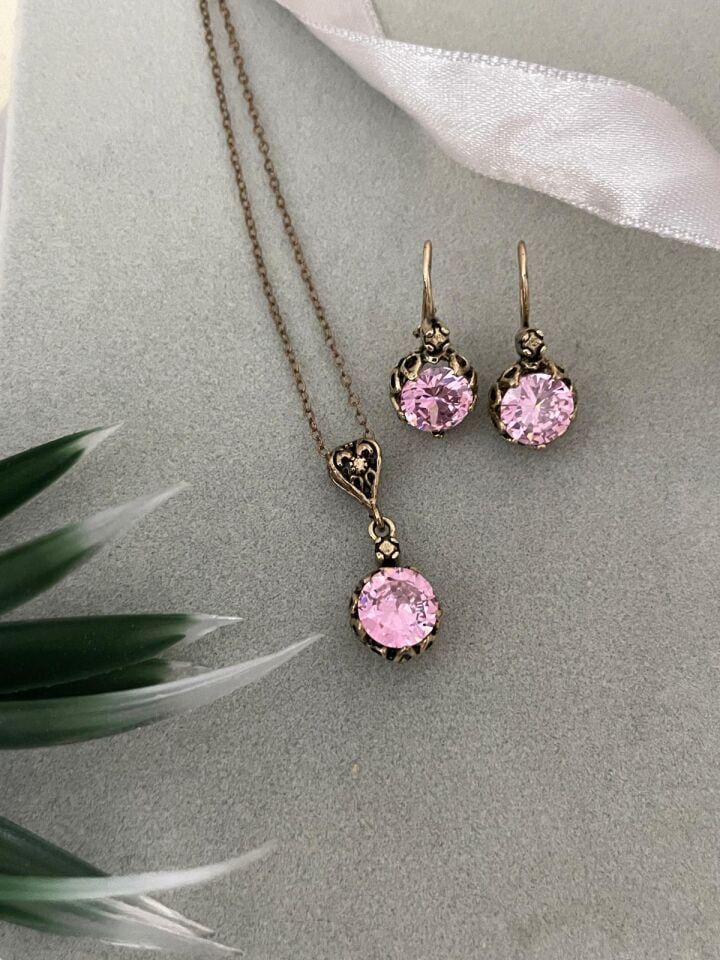 Bronz Pembe Zirkon Taş Kolye Küpe Set
