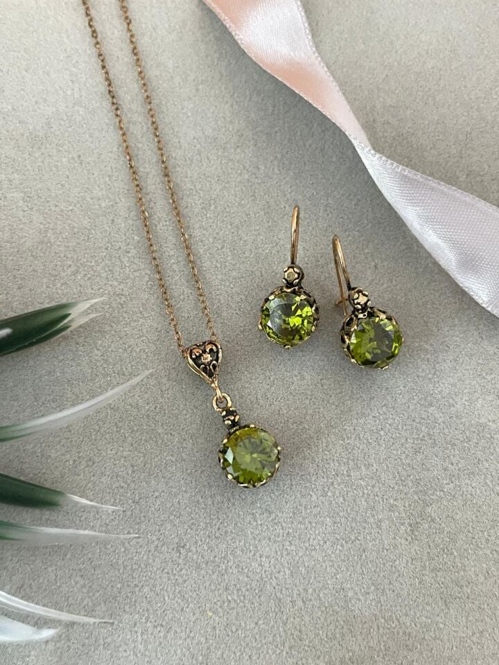 Bronz Yeşil Zirkon Taş Kolye Küpe Set