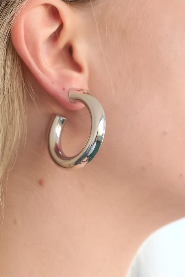 Halkalı Silver Renk Metal Bayan Küpe
