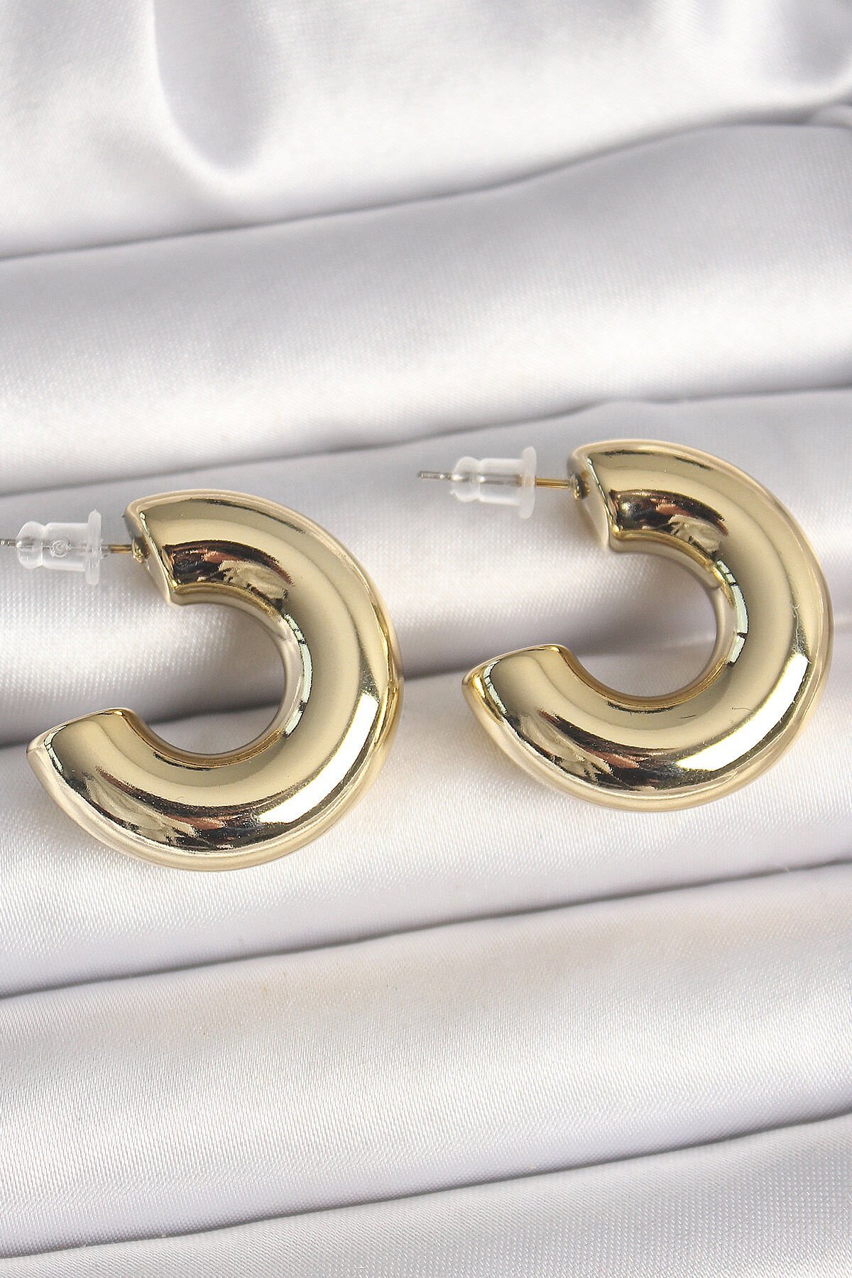 Pirinç Gold Renk Yarım Halka Model CCB Kadın Küpe