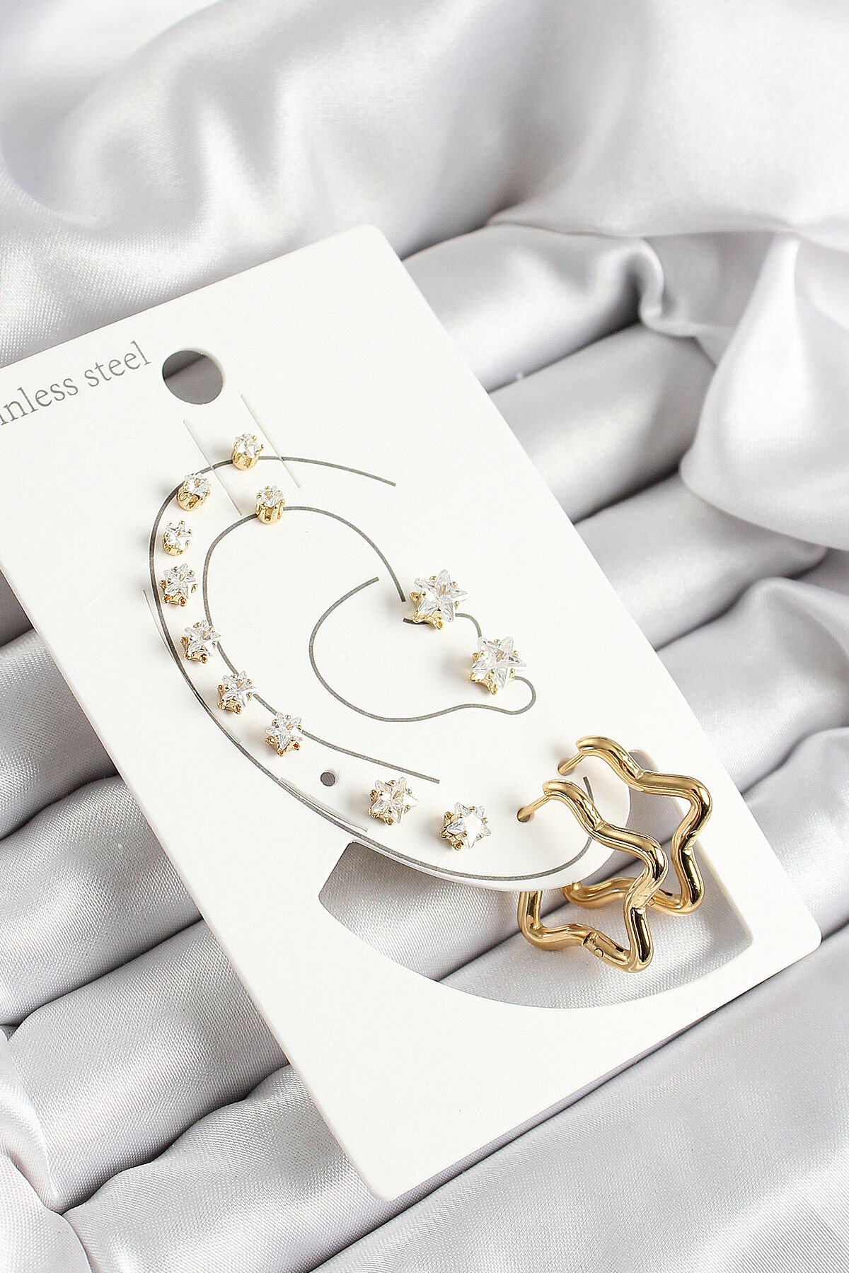 316L Çelik Yıldız Figürlü Ve Zirkon Taşlı Gold Renk 7'li Çift Kadın Küpe Set